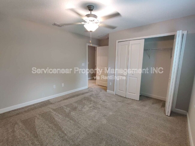 Building Photo - 23240 Willow Glen Way