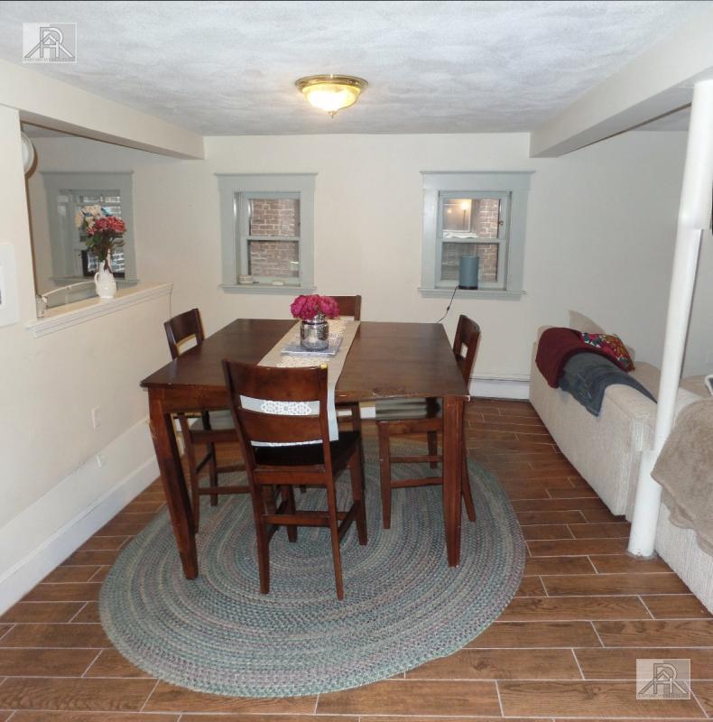 Building Photo - 19 South St