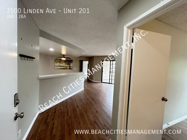 Building Photo - 3500 Linden Ave