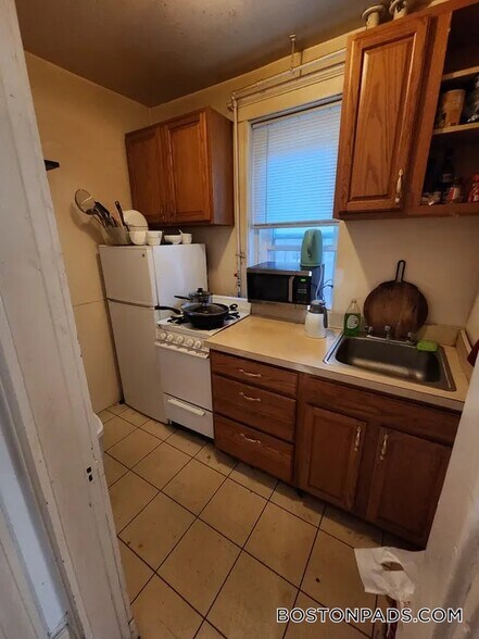 Primary Photo - 137 Park Dr