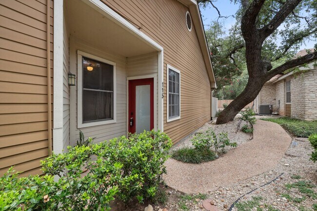 Building Photo - 6501 Brush Country Rd