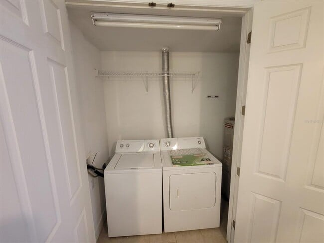 Building Photo - 605 Elmhurst Ct