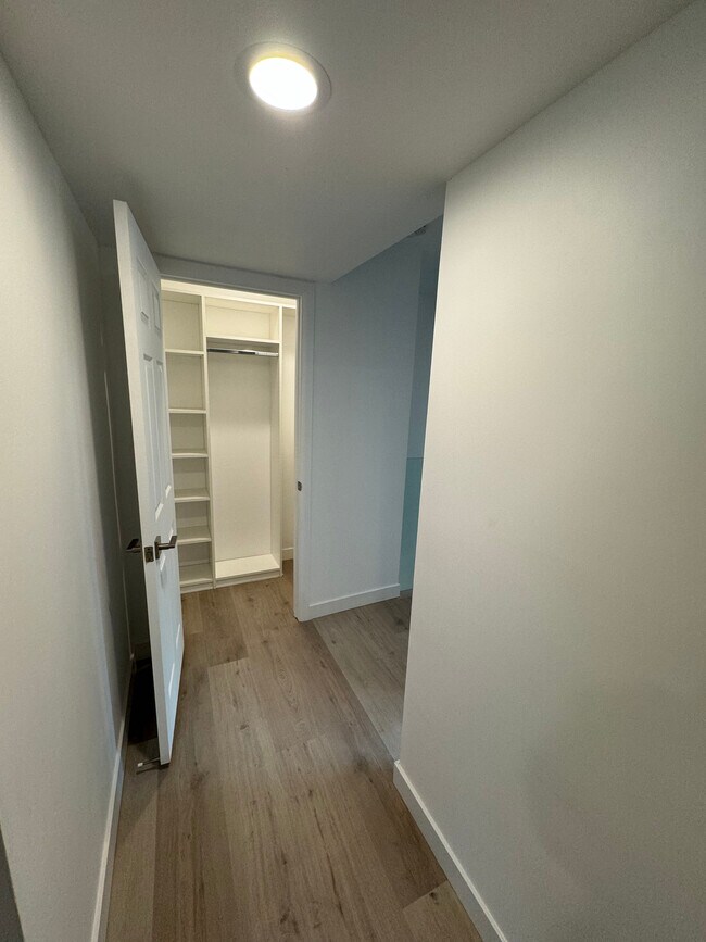 Building Photo - 431 N Alhambra Ave