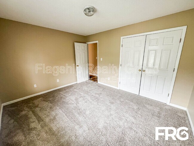 Building Photo - 3311 Moseley Dr