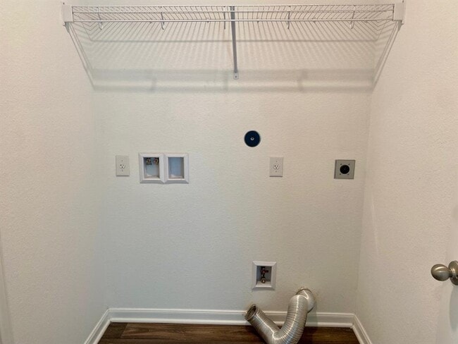 Building Photo - 4027 Trail de Paris