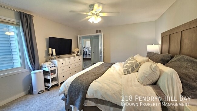 Building Photo - 218 Pendryn Hill Bay