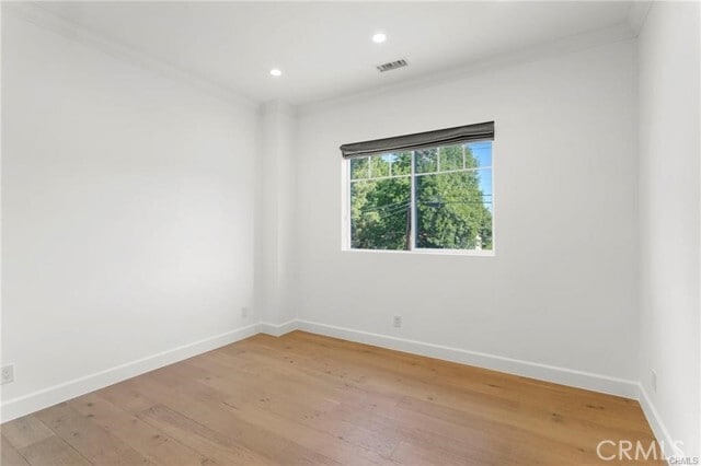 Building Photo - 5537 Vanalden Ave