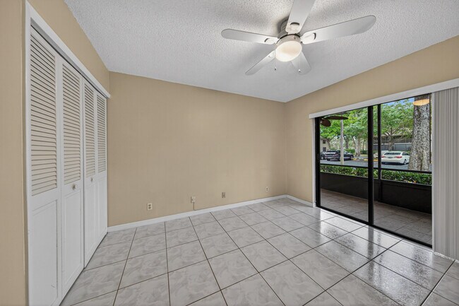 Building Photo - 147 Deer Creek Blvd