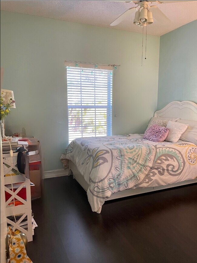 Building Photo - 5773 NW 99th Ave