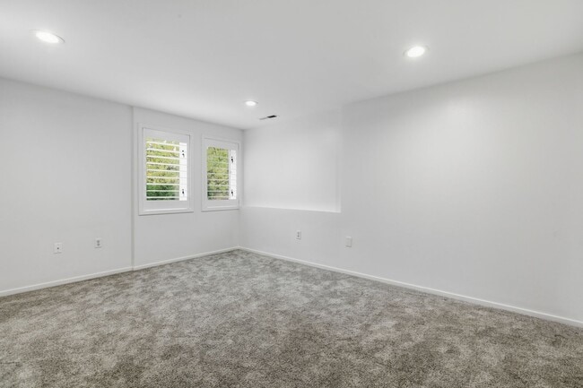 Building Photo - Charming Home in the Heart of Gig Harbor