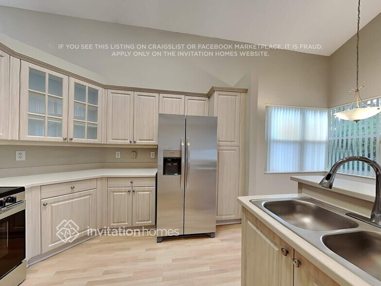 Building Photo - 15871 NW 14th Rd