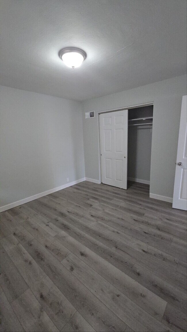 Building Photo - Affordable Comfort in a Great Location — 3BR/1BA Home Coming Soon!