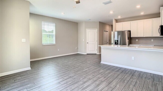 Building Photo - 5513 Wahoo Ct