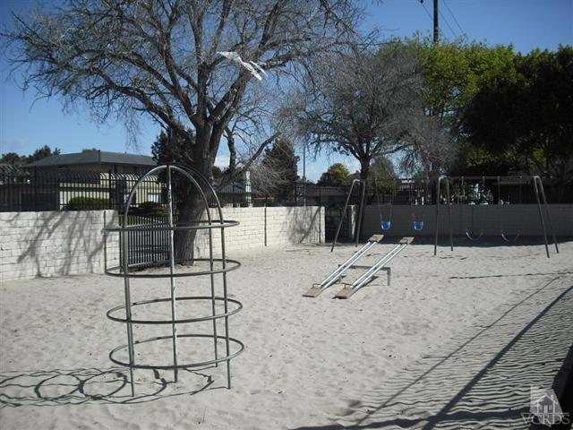Building Photo - 2581 Spinnaker Ave