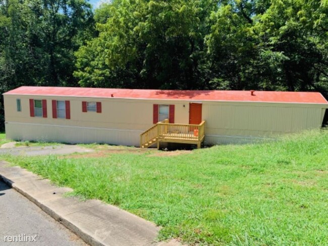 Primary Photo - 3 br, 2 bath Mobile Home - 2940 Shields Dr NW