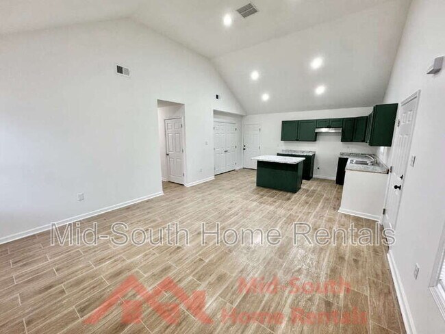 Building Photo - 581 Gilleas Rd