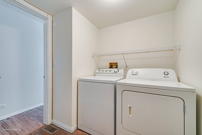 Building Photo - 255 Ironbark Ct