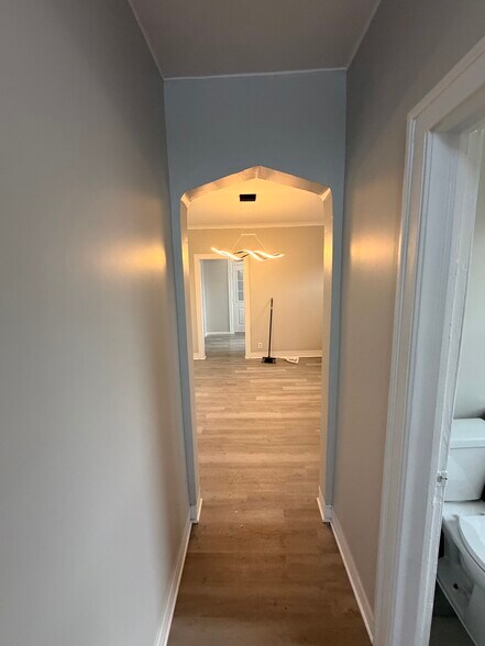 Building Photo - 8434 S Drexel Ave