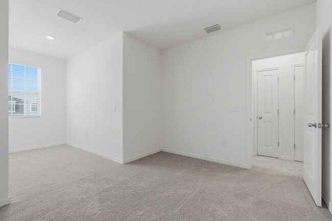 Building Photo - 13753 NW 9 Rd