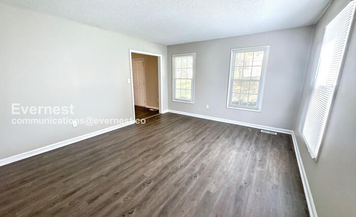 Building Photo - 2113 Stapp Dr NE