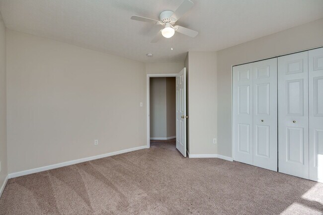 Building Photo - 3594 Armada Dr