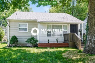Building Photo - 4 Bedroom Pet-Friendly Home in Louisville,...