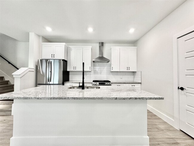 Building Photo - 8749 Scotty's Lk Ln