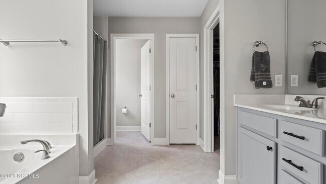 Building Photo - 4BR Home in The Landing at Mill Creek | Bonus Room + Fenced Yard w/ Pergola