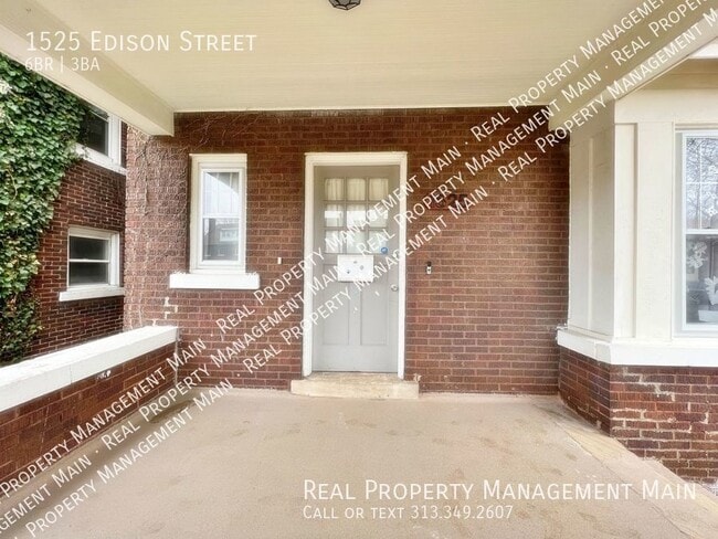 Building Photo - 1525 Edison St