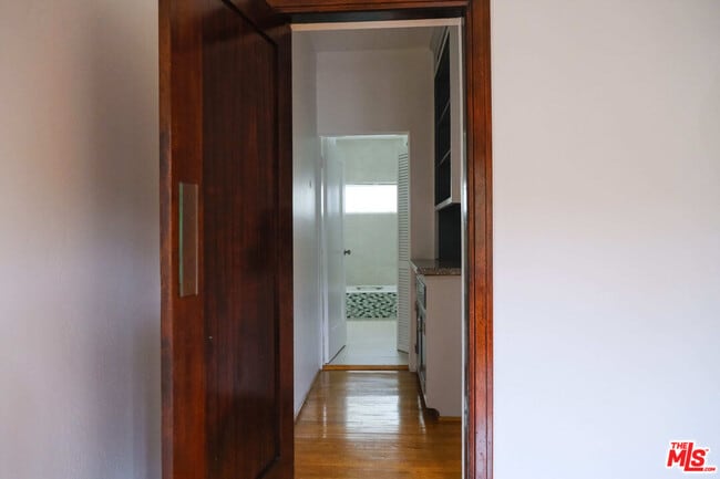 Building Photo - 5114 Edgewood Pl