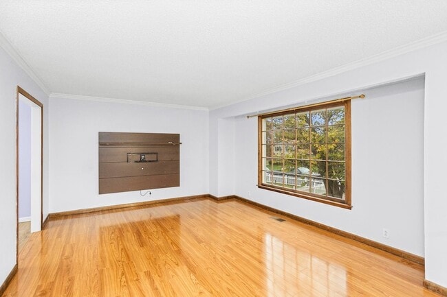 Building Photo - 2909 Cherry Hills Dr