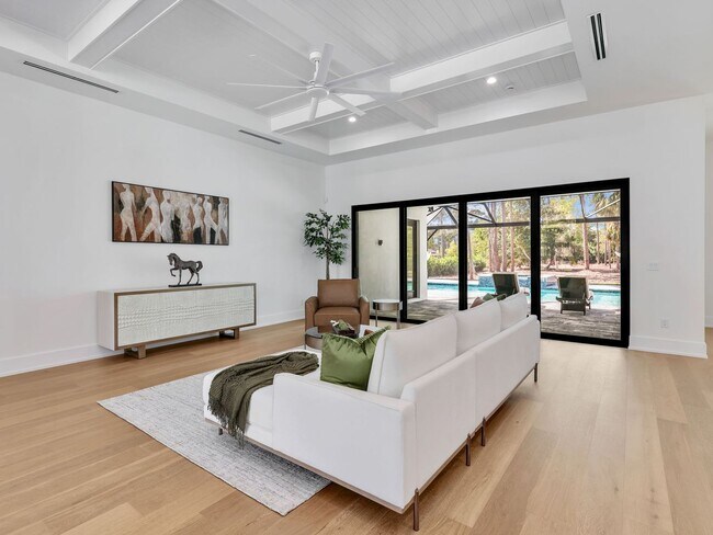 Building Photo - Brand-new contemporary estate on 2.27 private acres