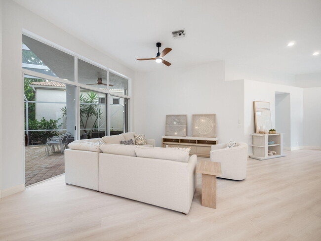 Building Photo - 143 Sunset Bay Dr