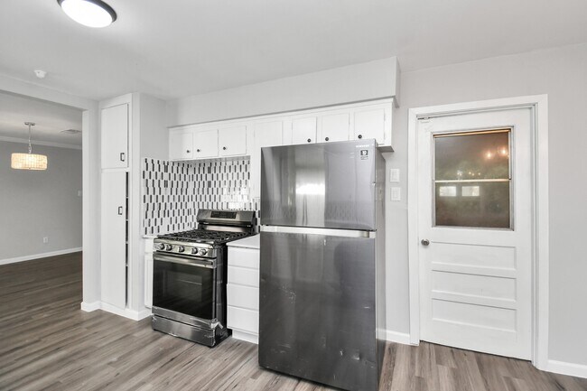 Building Photo - 9622 Vilven Ln