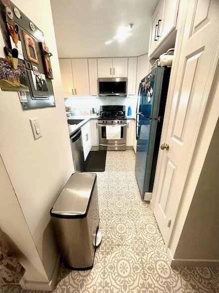 Building Photo - 1115 Willow Ave