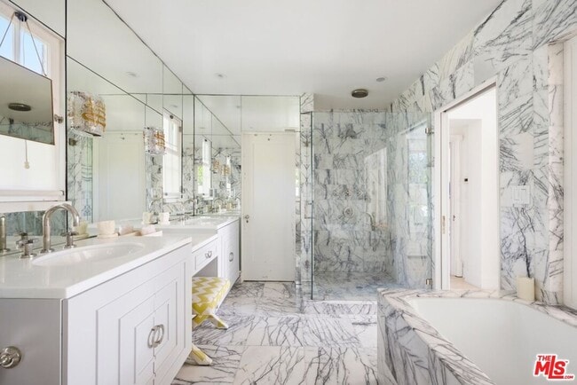 Building Photo - 6650 Whitley Terrace