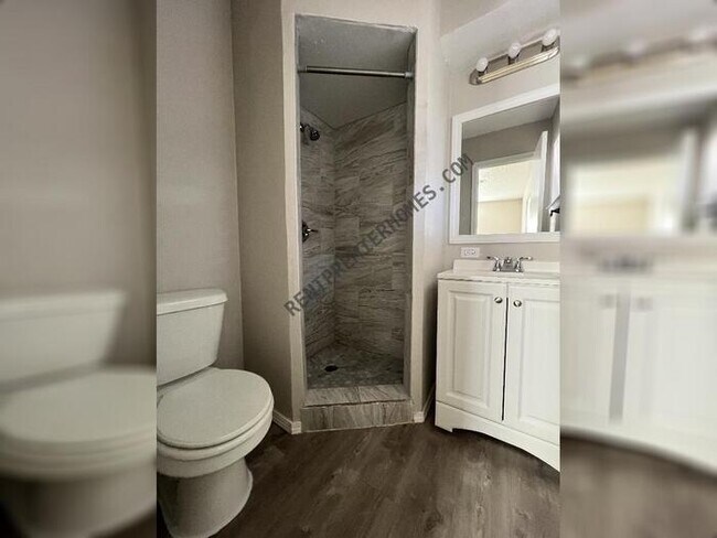 Building Photo - 4413 NW 12th St