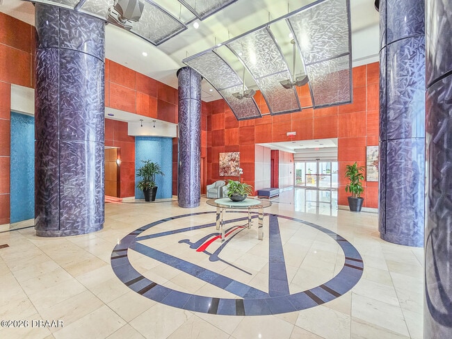Building Photo - 231 Riverside Dr