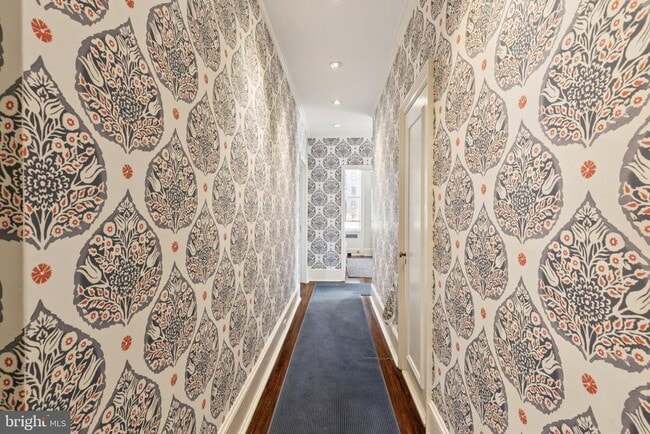 Building Photo - 237 S 18th St