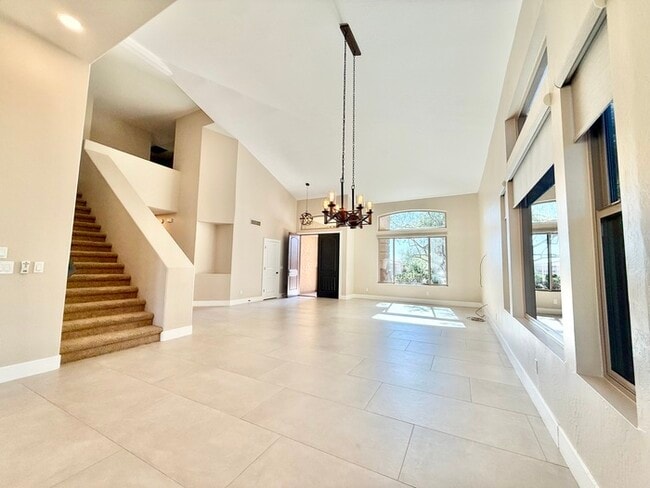 Building Photo - 4910 E Cordia Ln