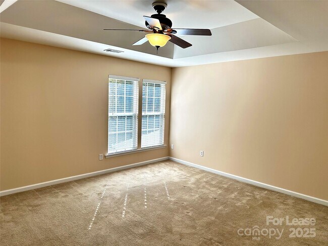 Building Photo - 7946 Mariners Pointe Cir