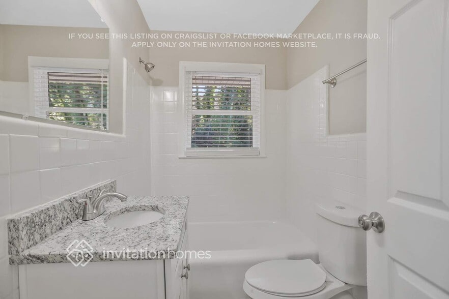 Building Photo - 1978 Glendale Dr