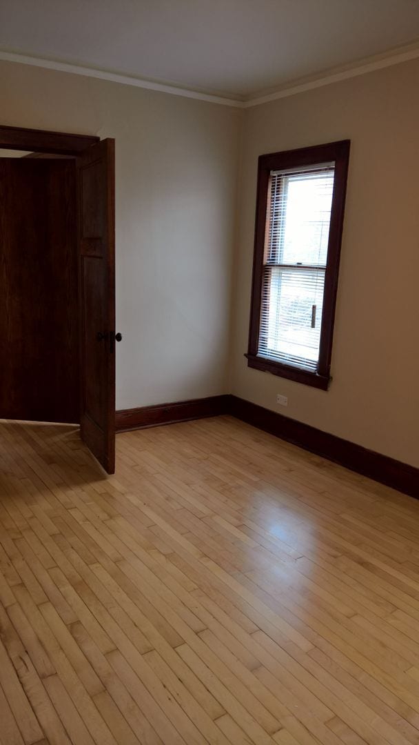 Building Photo - Remodeled Spacious Two Bedroom Lower Duplex!