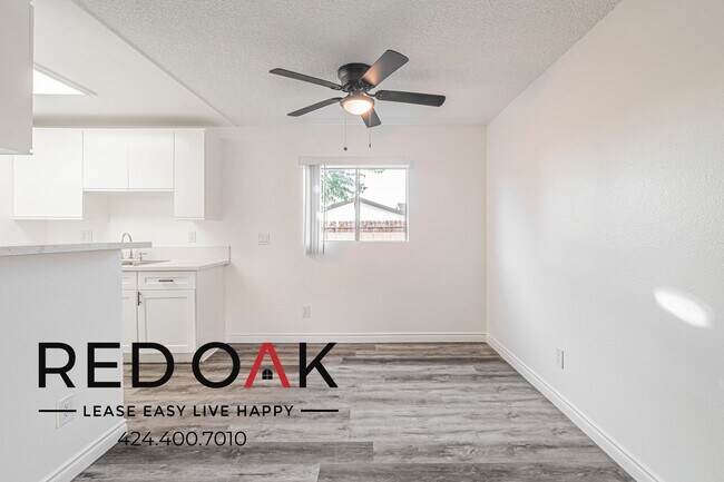 Building Photo - 11134 Arminta St