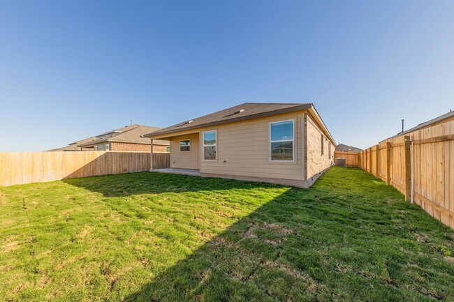 Building Photo - 602 Waterway Ave