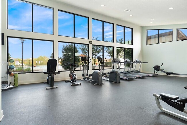 Building Photo - 603 White Steppe Way