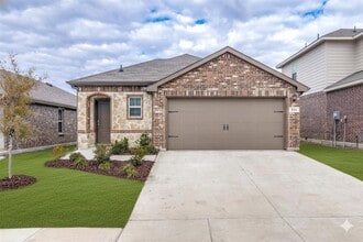 Building Photo - 911 Hay Loft Ln