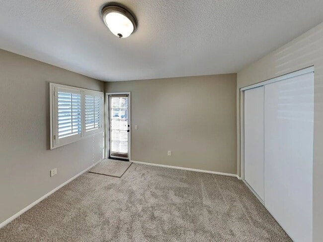 Building Photo - 40010 Fairwood Cir