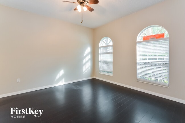 Building Photo - 3960 Andover Cay Blvd