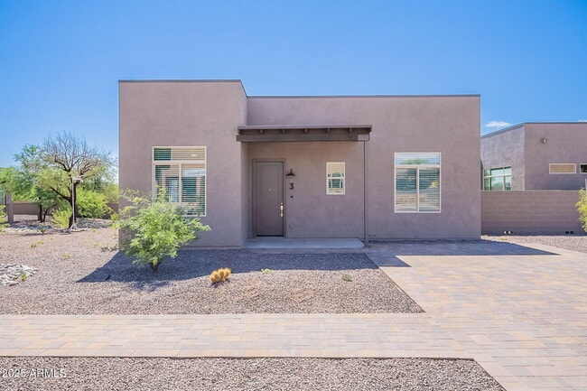 Building Photo - 6050 E Hidden Valley Dr